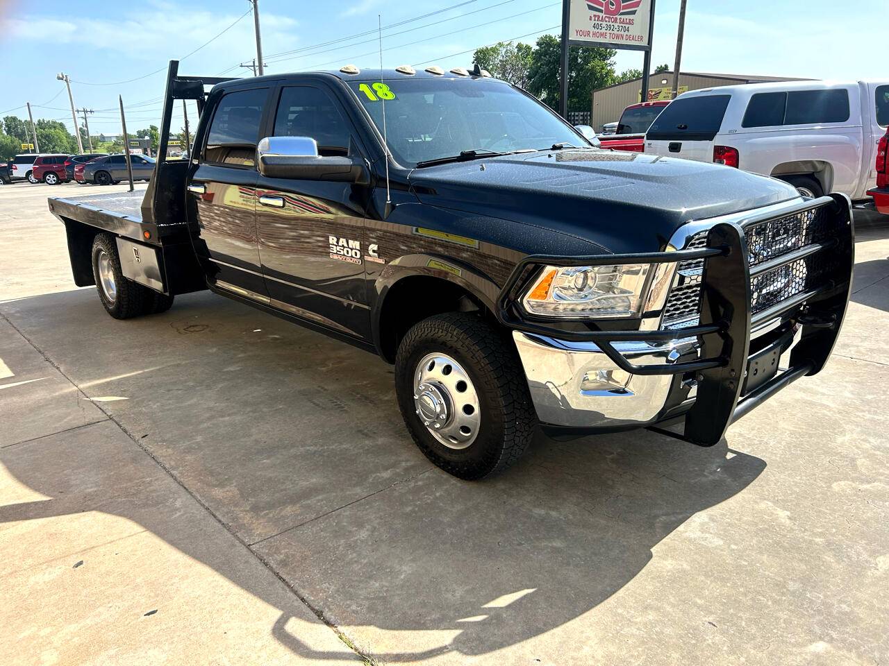 2018 Ram 3500 Chassis Cab Laramie — Chassis Cab Truck — 126,760 mi — Blanchard, OK