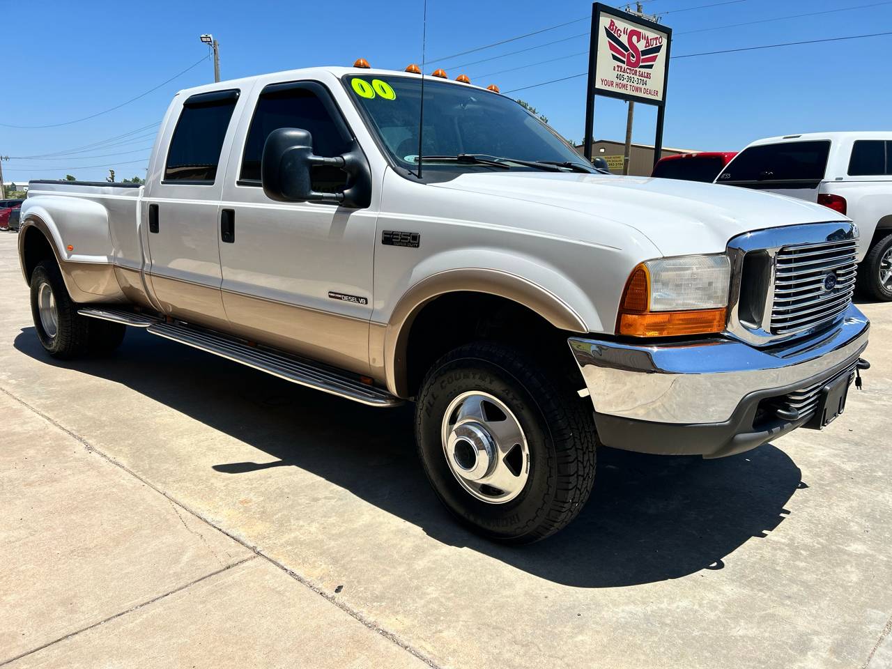 2000 Ford Super Duty F-350 XLT — Pickup Truck — 81,808 mi — Blanchard, OK