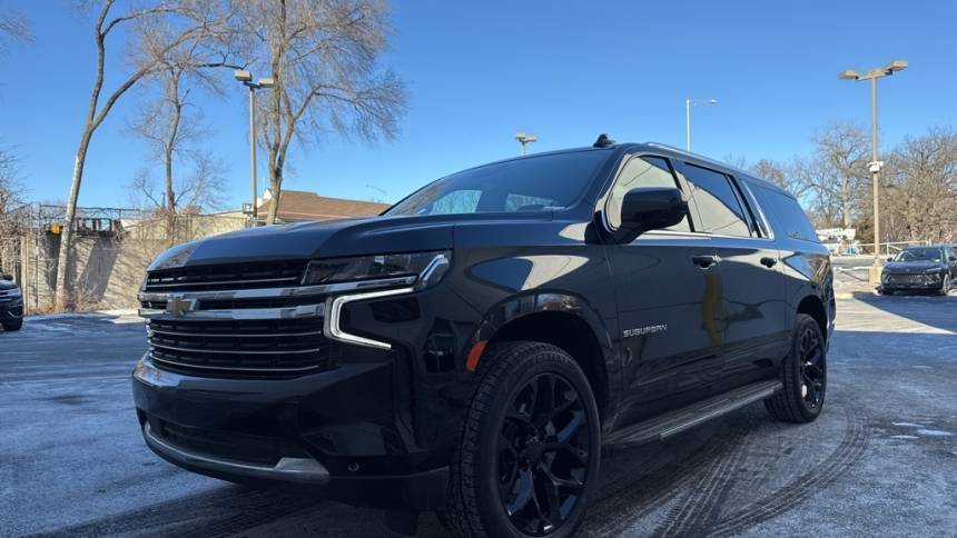 2023 Chevrolet Suburban LT — SUV — 71,013 mi — St Charles, IL