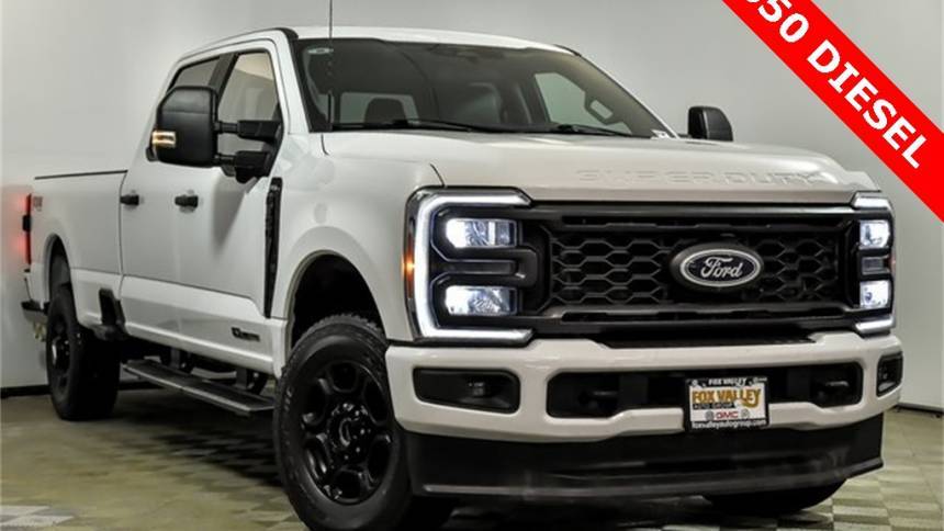 2023 Ford Super Duty F-350 XL — Pickup Truck — 23,525 mi — St Charles, IL
