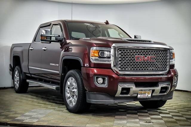 2017 GMC Sierra 2500HD Denali — Pickup Truck — 87,100 mi — St Charles, IL