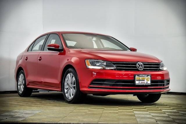 2015 Volkswagen Jetta 1.8T SE — Sedan — 63,241 mi — St Charles, IL
