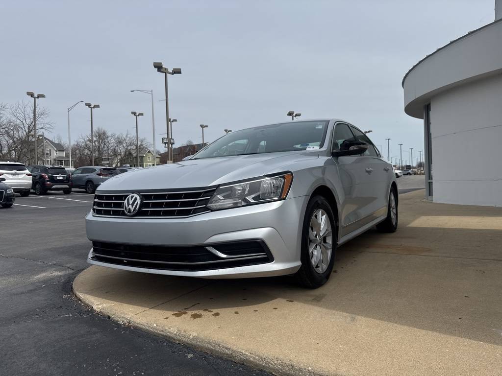 2017 Volkswagen Passat 1.8T S — Sedan — 86,744 mi — St Charles, IL