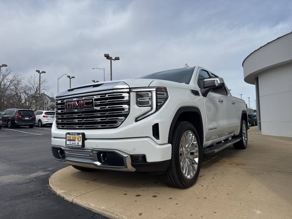 2024 GMC Sierra 1500 Denali — Pickup Truck — 6,784 mi — St Charles, IL