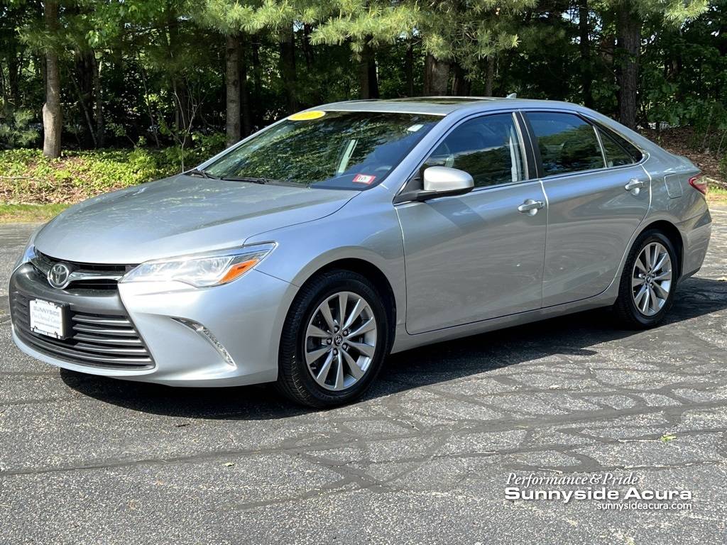 2017 Toyota Camry XLE V6 — Sedan — 101,724 mi — Nashua, NH