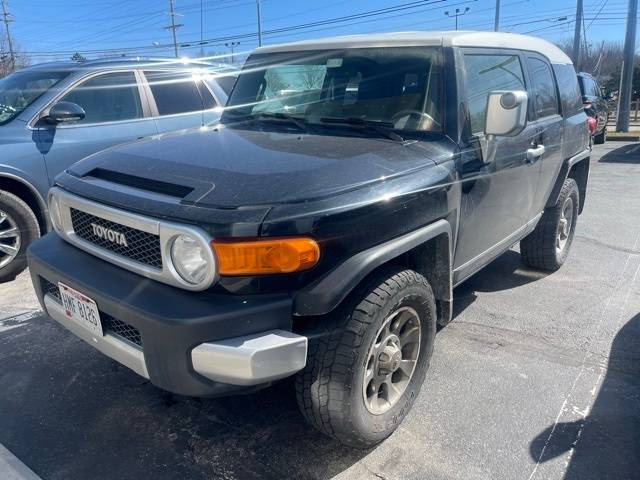 2013 Toyota FJ Cruiser Base — SUV — 200,609 mi — Westlake, OH