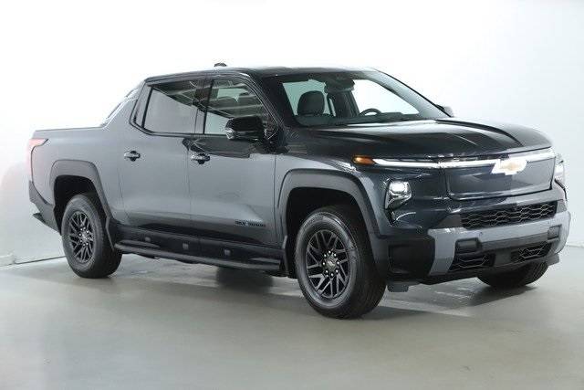 2025 Chevrolet Silverado EV LT — Pickup Truck — 3,121 mi — Westlake, OH