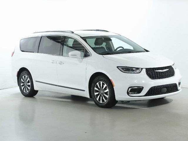 2021 Chrysler Pacifica Touring L — Minivan — 81,899 mi — Westlake, OH