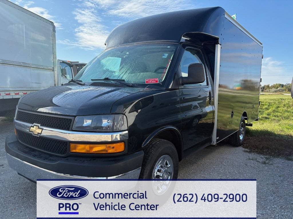 2019 Chevrolet Express Commercial Cutaway 3500 — Chassis Cab Truck — 94,452 mi — Menomonee Falls, WI