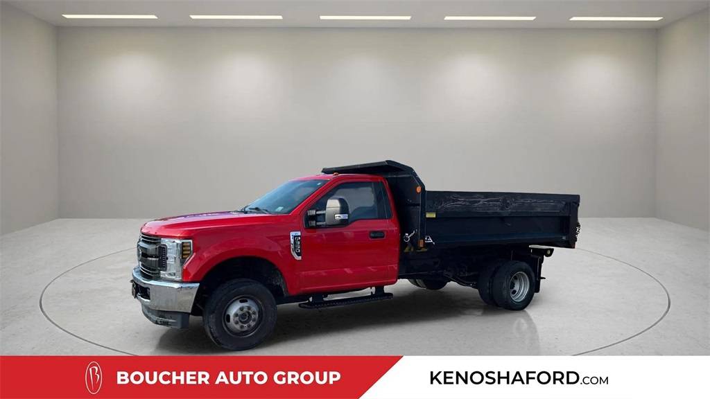 2019 Ford Super Duty F-350 Chassis Cab XL — Chassis Cab Truck — 66,183 mi — Kenosha, WI