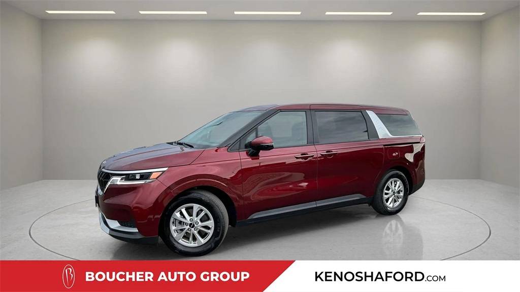 2024 Kia Carnival LXS — Minivan — 8,201 mi — Kenosha, WI