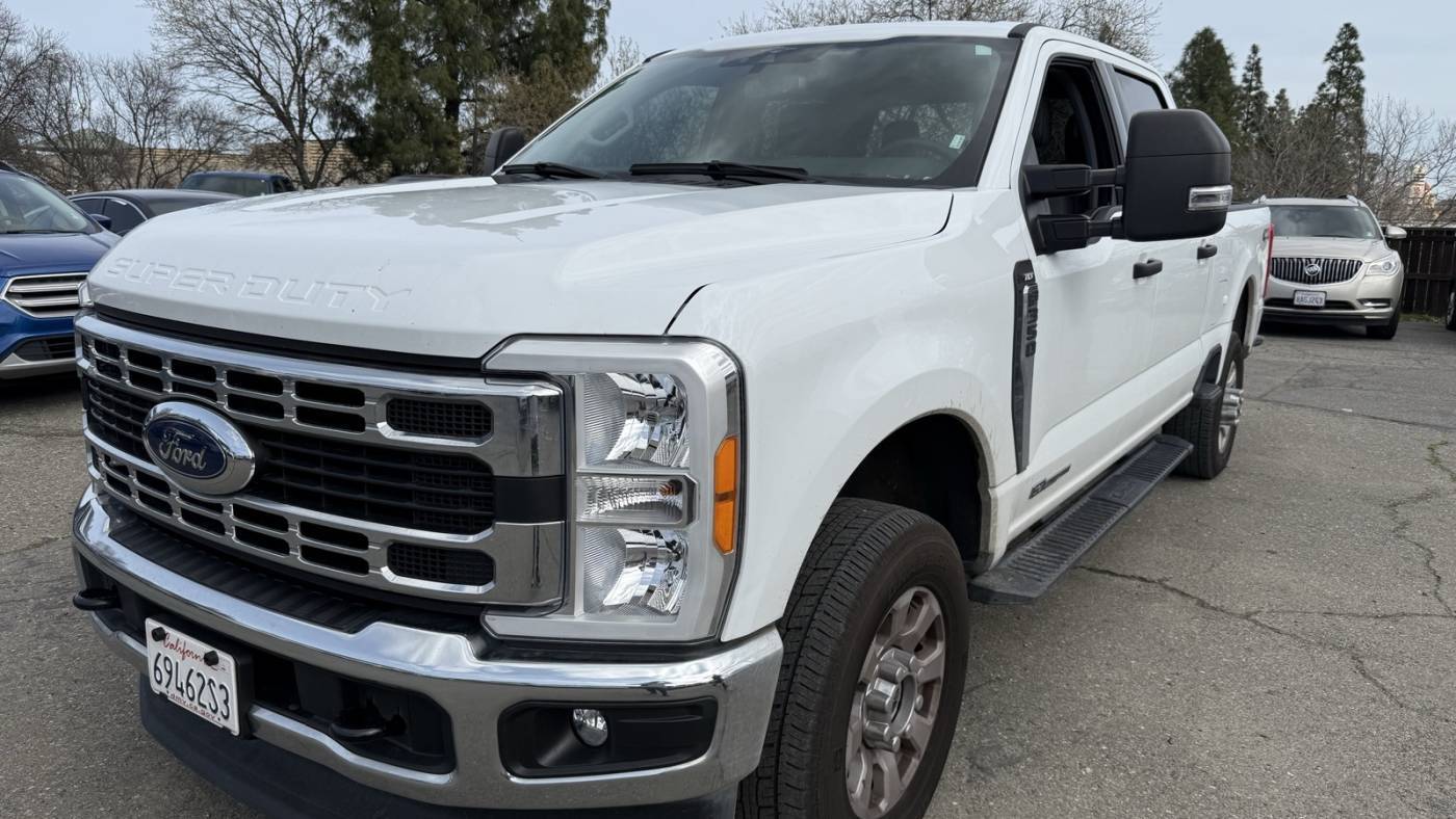 2023 Ford Super Duty F-350 XLT — Pickup Truck — 26,199 mi — Dixon, CA