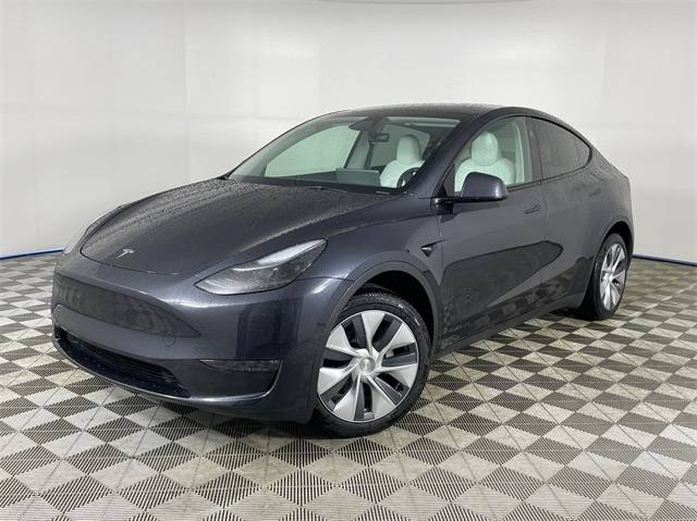 2024 Tesla Model Y Long Range — SUV — 10,889 mi — Bremerton, WA