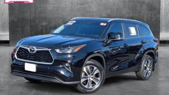 2023 Toyota Highlander XLE — SUV — 17,604 mi — Torrance, CA