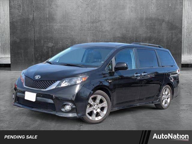 2014 Toyota Sienna SE — Minivan — 61,867 mi — Torrance, CA