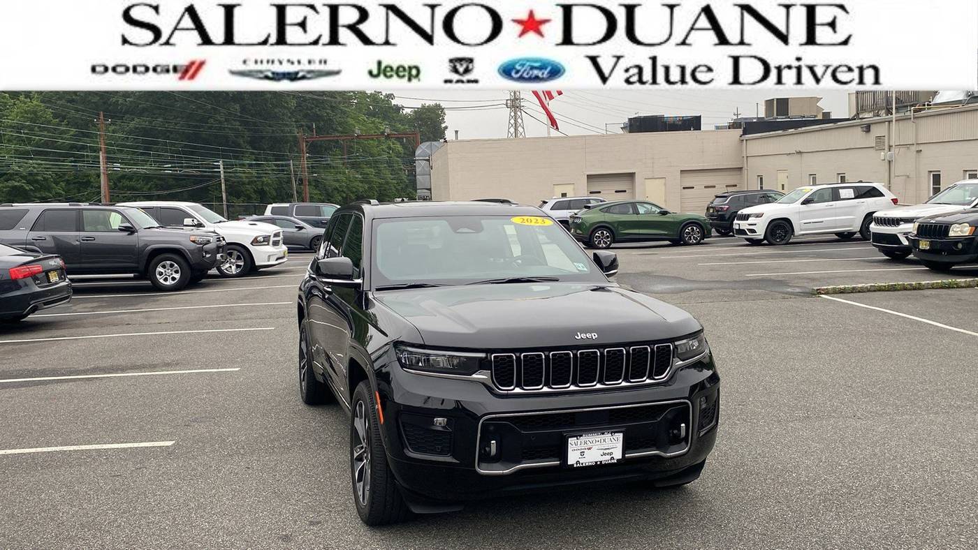 2023 Jeep Grand Cherokee Overland — SUV — 27,767 mi — Summit, NJ