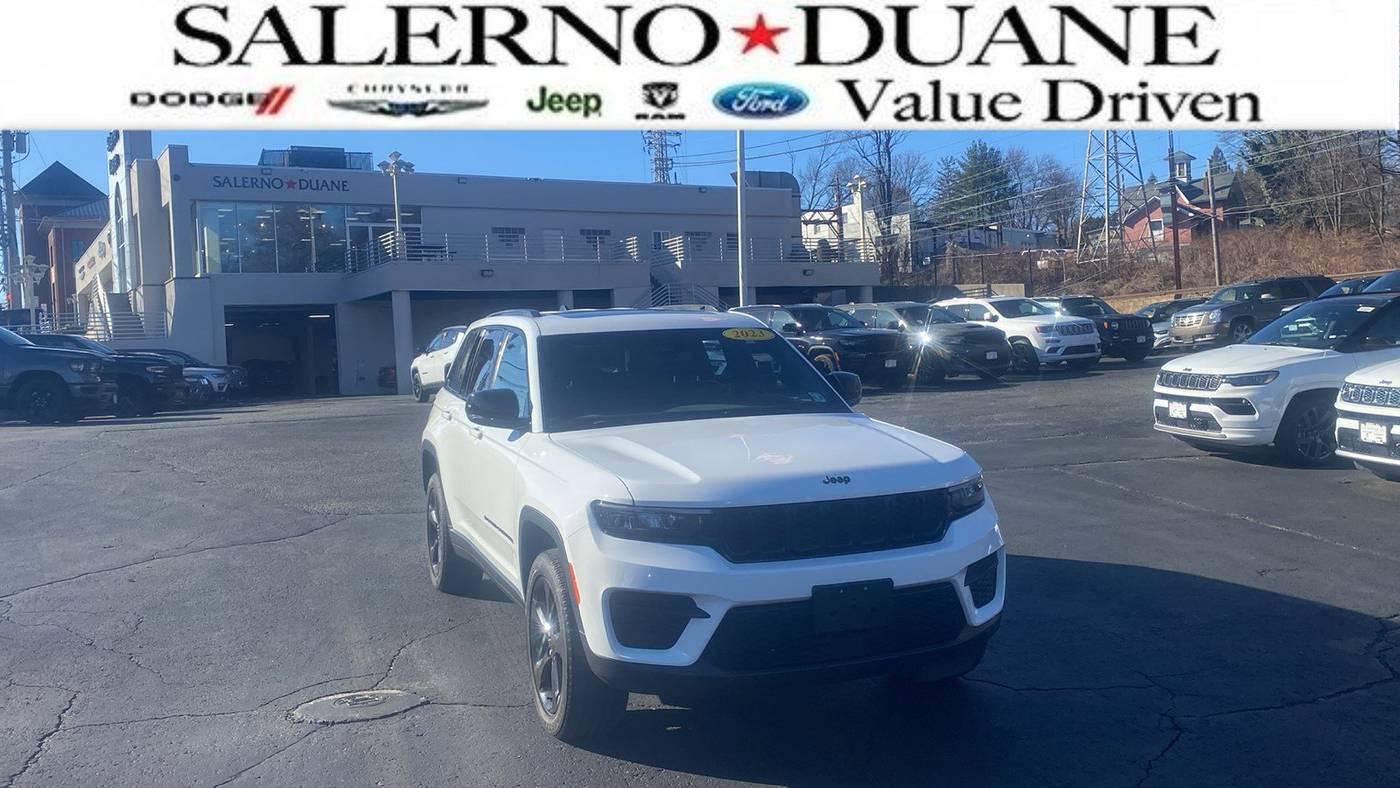 2023 Jeep Grand Cherokee Altitude — SUV — 32,048 mi — Summit, NJ