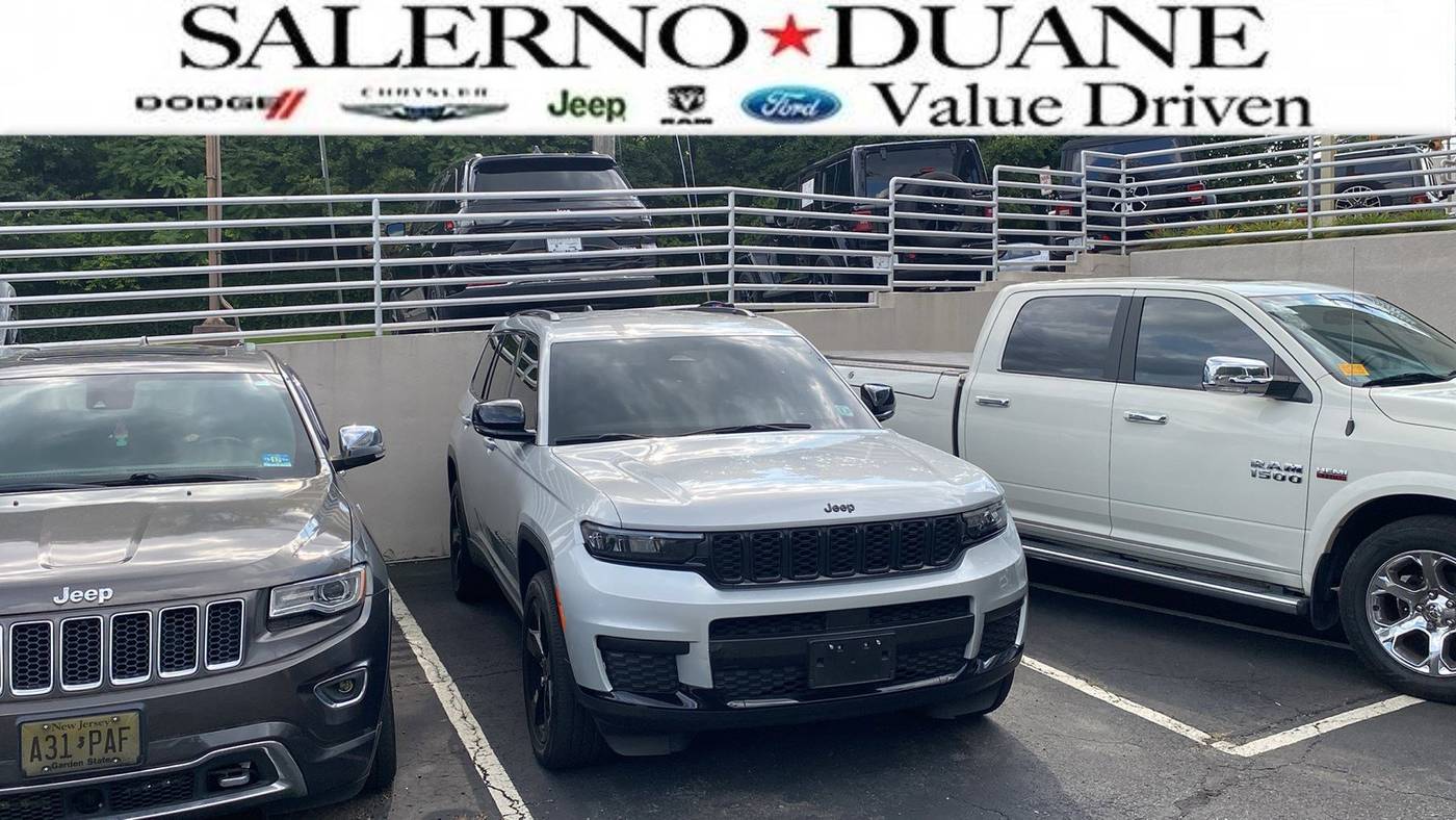 2023 Jeep Grand Cherokee Altitude — SUV — 24,046 mi — Summit, NJ