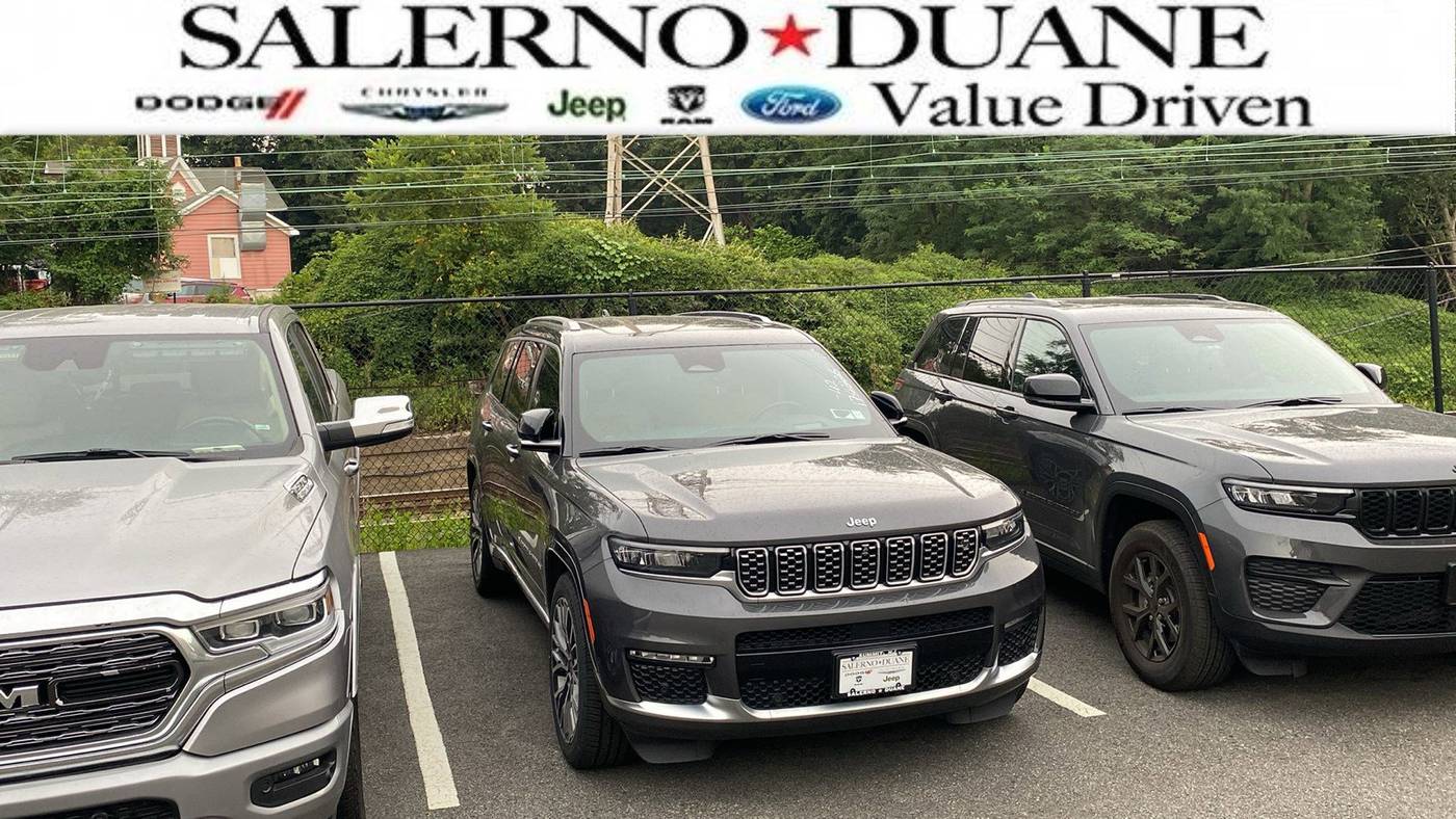 2022 Jeep Grand Cherokee Summit Reserve — SUV — 24,361 mi — Summit, NJ