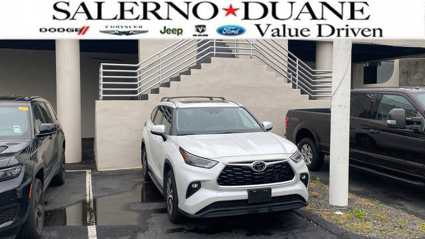 2022 Toyota Highlander XLE — SUV — 36,078 mi — Summit, NJ