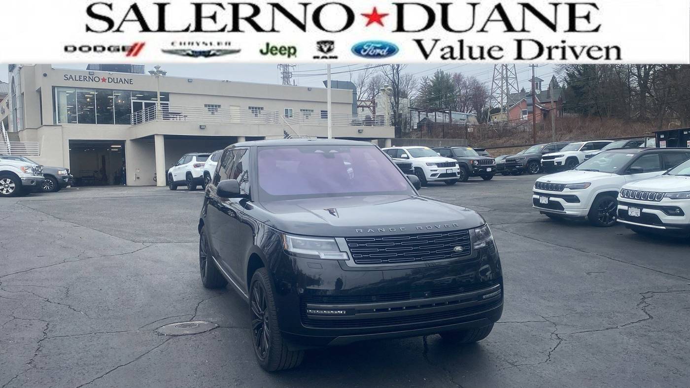 2023 Land Rover Range Rover SE — SUV — 25,197 mi — Summit, NJ