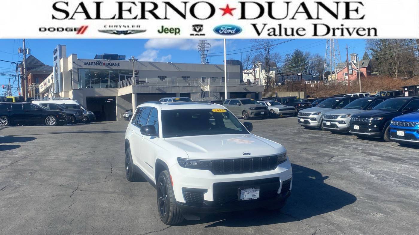 2023 Jeep Grand Cherokee Altitude — SUV — 21,915 mi — Summit, NJ