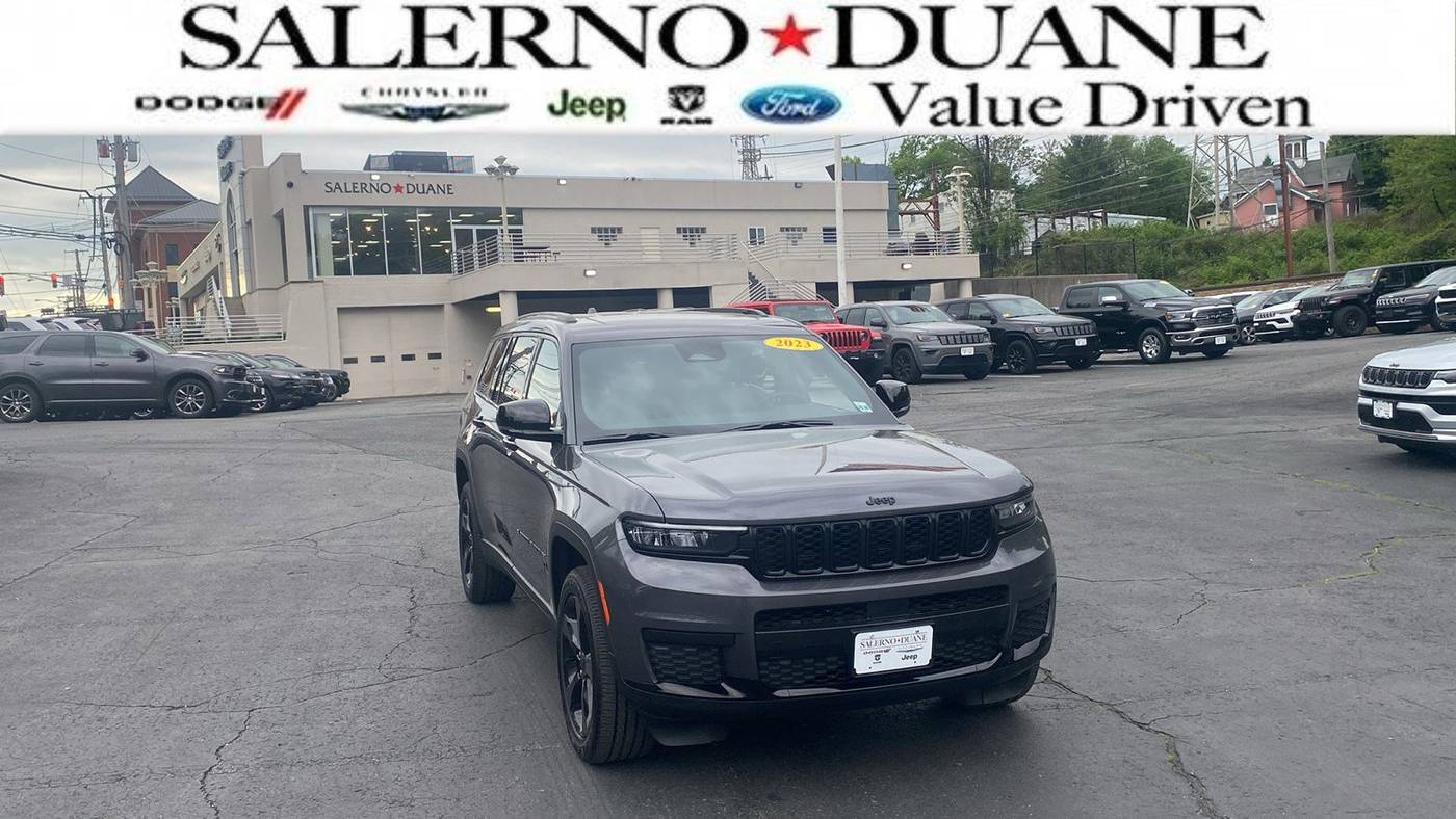 2023 Jeep Grand Cherokee Altitude — SUV — 24,510 mi — Summit, NJ