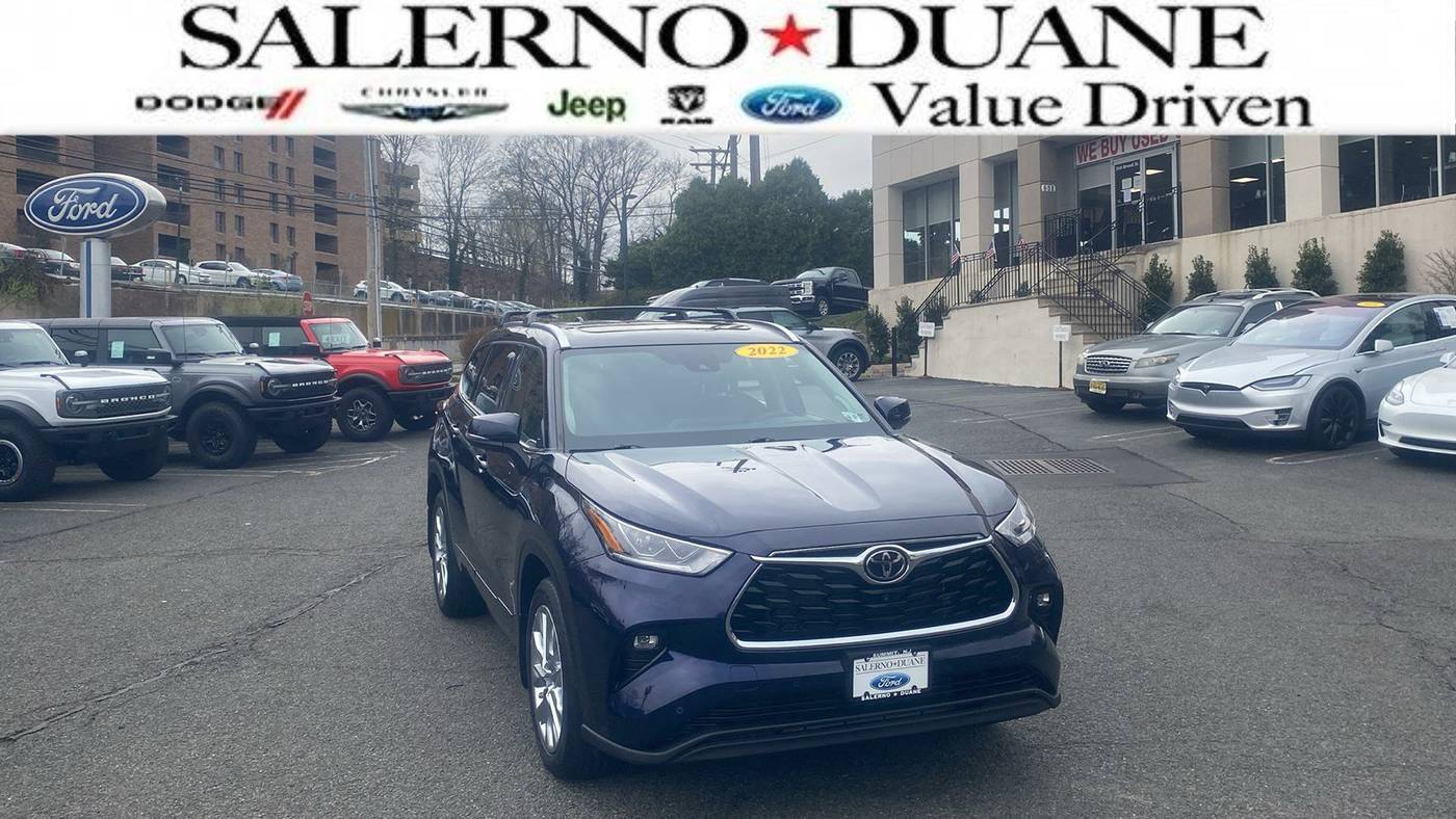 2022 Toyota Highlander Limited — SUV — 28,632 mi — Summit, NJ