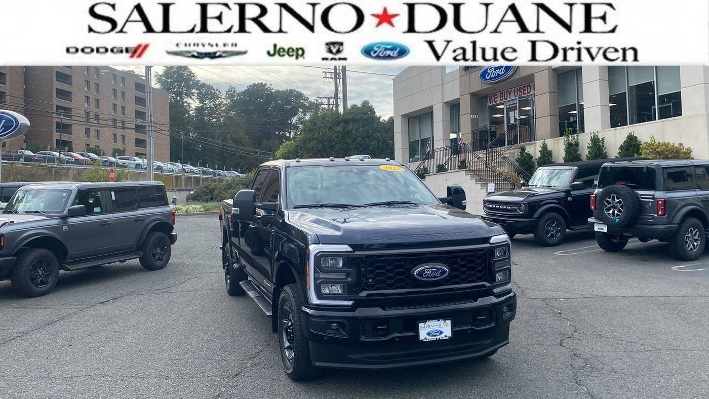 2023 Ford Super Duty F-250 LARIAT — Pickup Truck — 15,063 mi — Summit, NJ