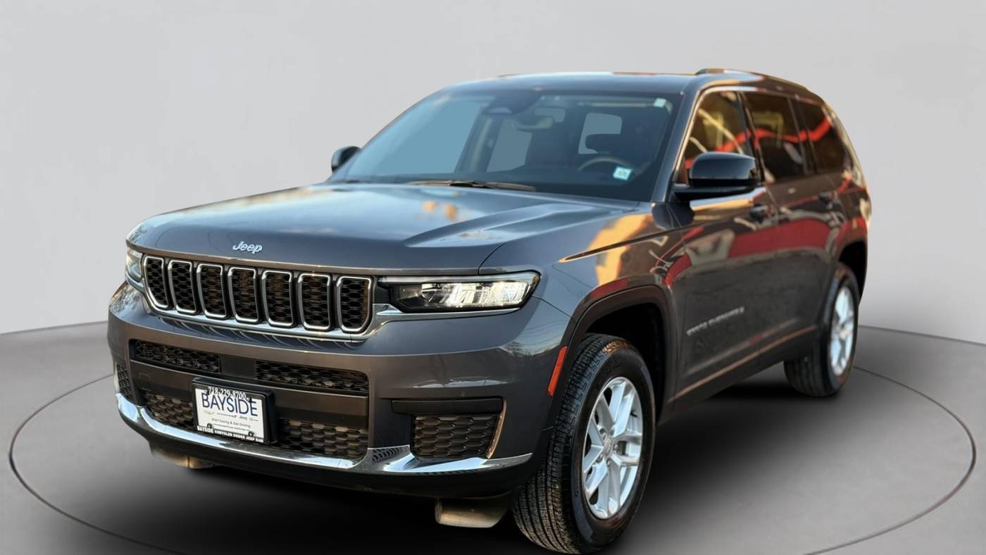 2023 Jeep Grand Cherokee Laredo — SUV — 23,300 mi — Bayside, NY