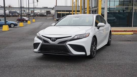 2022 Toyota Camry SE — Sedan — 55,894 mi — Temple Hills, MD
