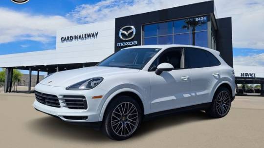 2023 Porsche Cayenne Standard