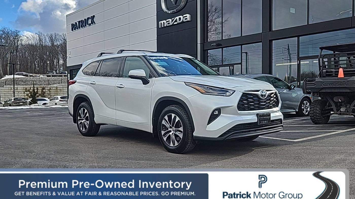 2022 Toyota Highlander XLE — SUV — 23,937 mi — Auburn, MA