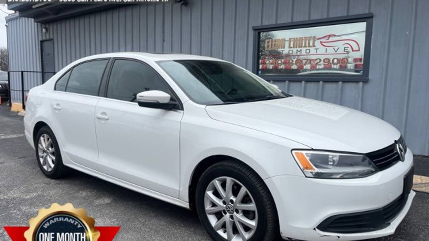 2014 Volkswagen Jetta 1.8T SE — Sedan — 104,986 mi — San Antonio, TX