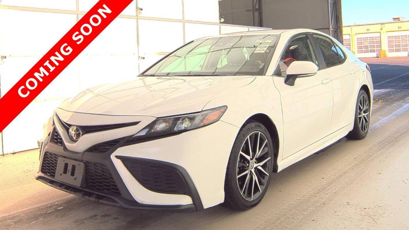 2022 Toyota Camry SE — Sedan — 93,546 mi — Columbus, OH
