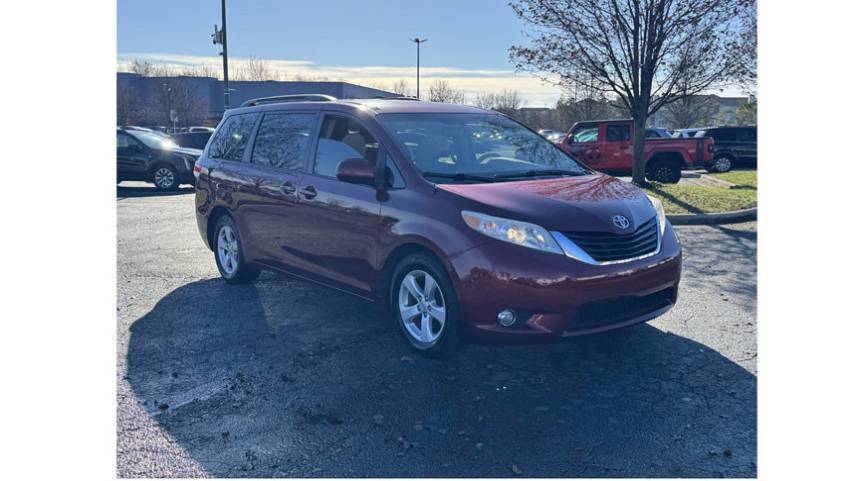 2014 Toyota Sienna LE — Minivan — 149,871 mi — Columbus, OH