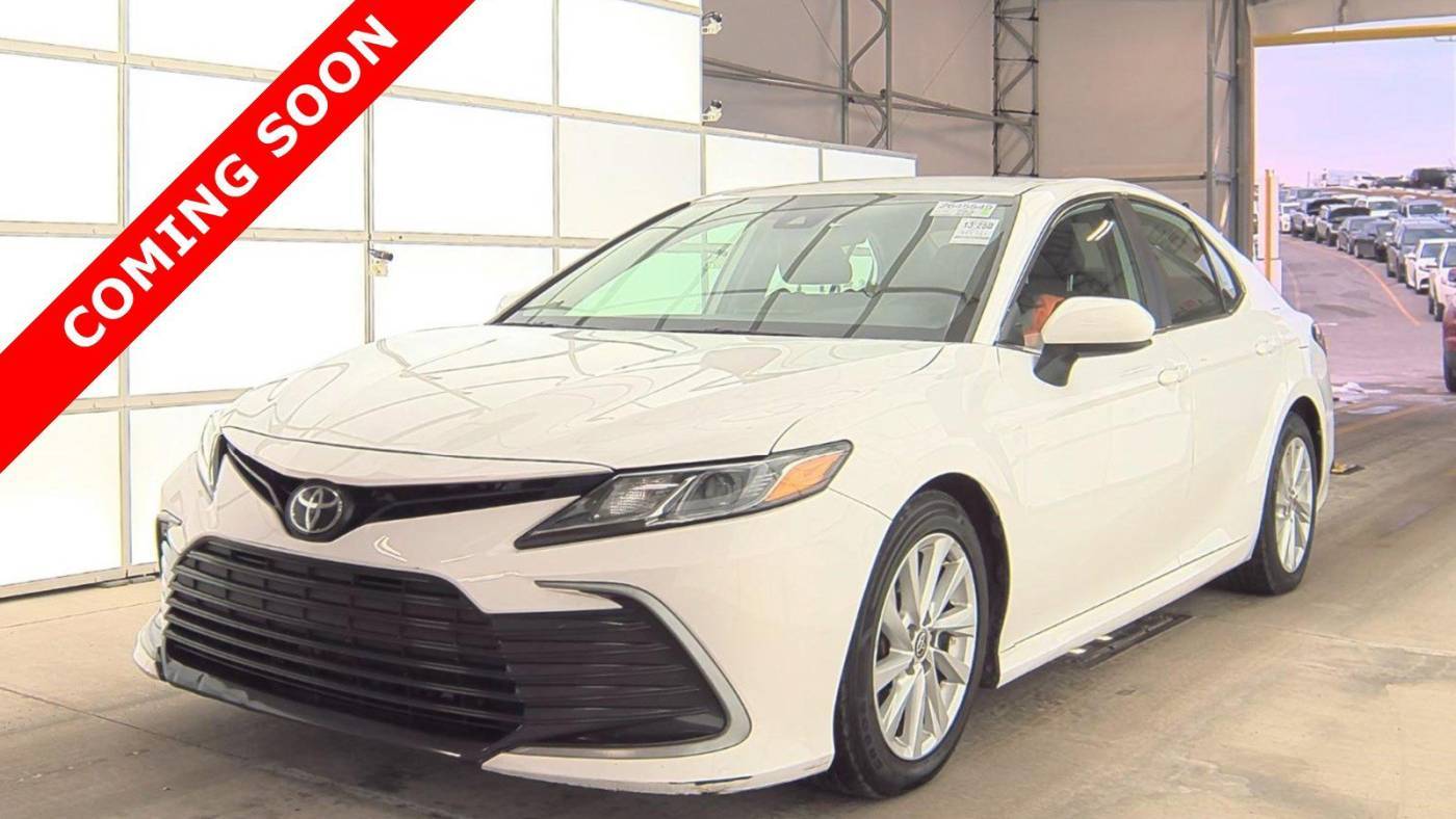2021 Toyota Camry LE — Sedan — 111,160 mi — Columbus, OH