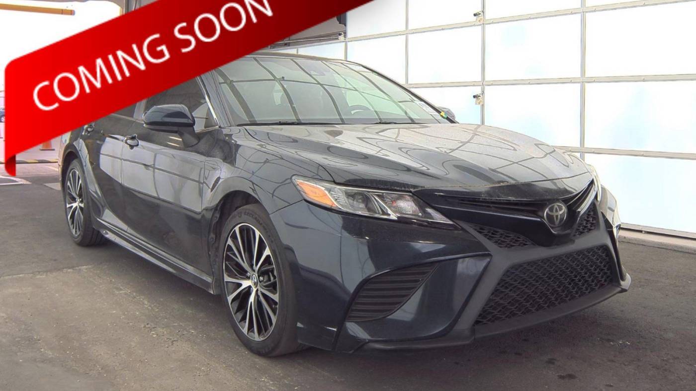 2019 Toyota Camry SE