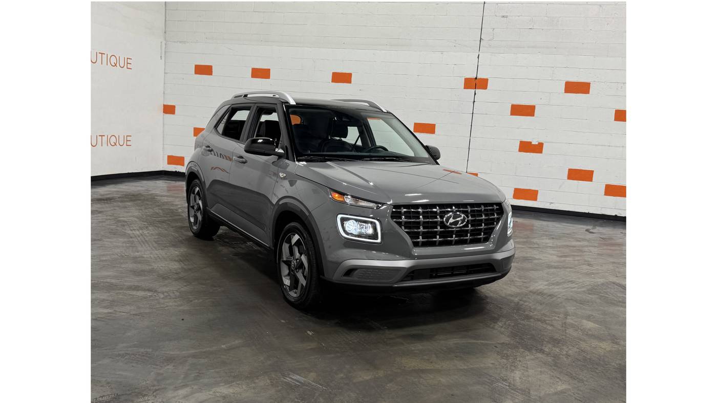2022 Hyundai Venue Limited — SUV — 27,636 mi — Columbus, OH