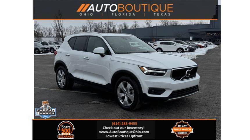 2022 Volvo XC40 T4 Momentum