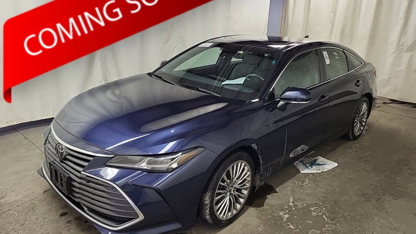 2019 Toyota Avalon Limited — Sedan — 104,724 mi — Columbus, OH