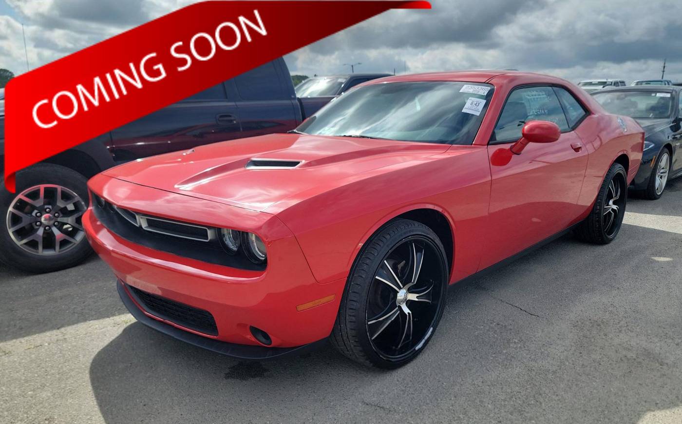 2015 Dodge Challenger SXT — Coupe — 30,408 mi — Columbus, OH
