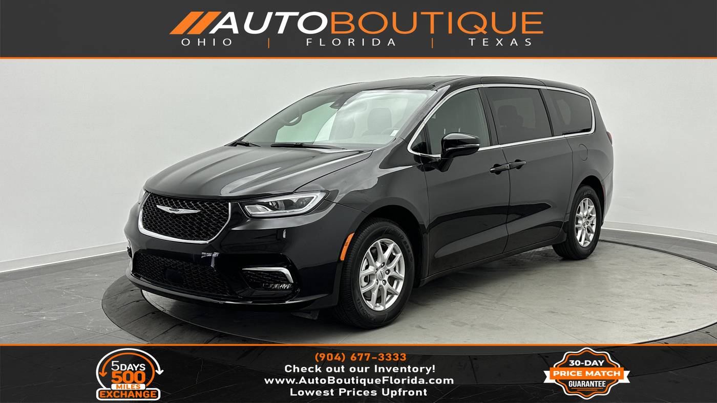 2025 Chrysler Pacifica Select — Minivan — 7,320 mi — Jacksonville, FL