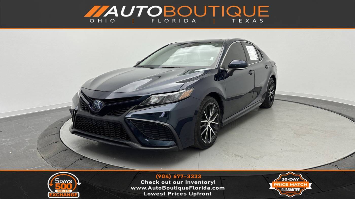 2021 Toyota Camry Hybrid SE