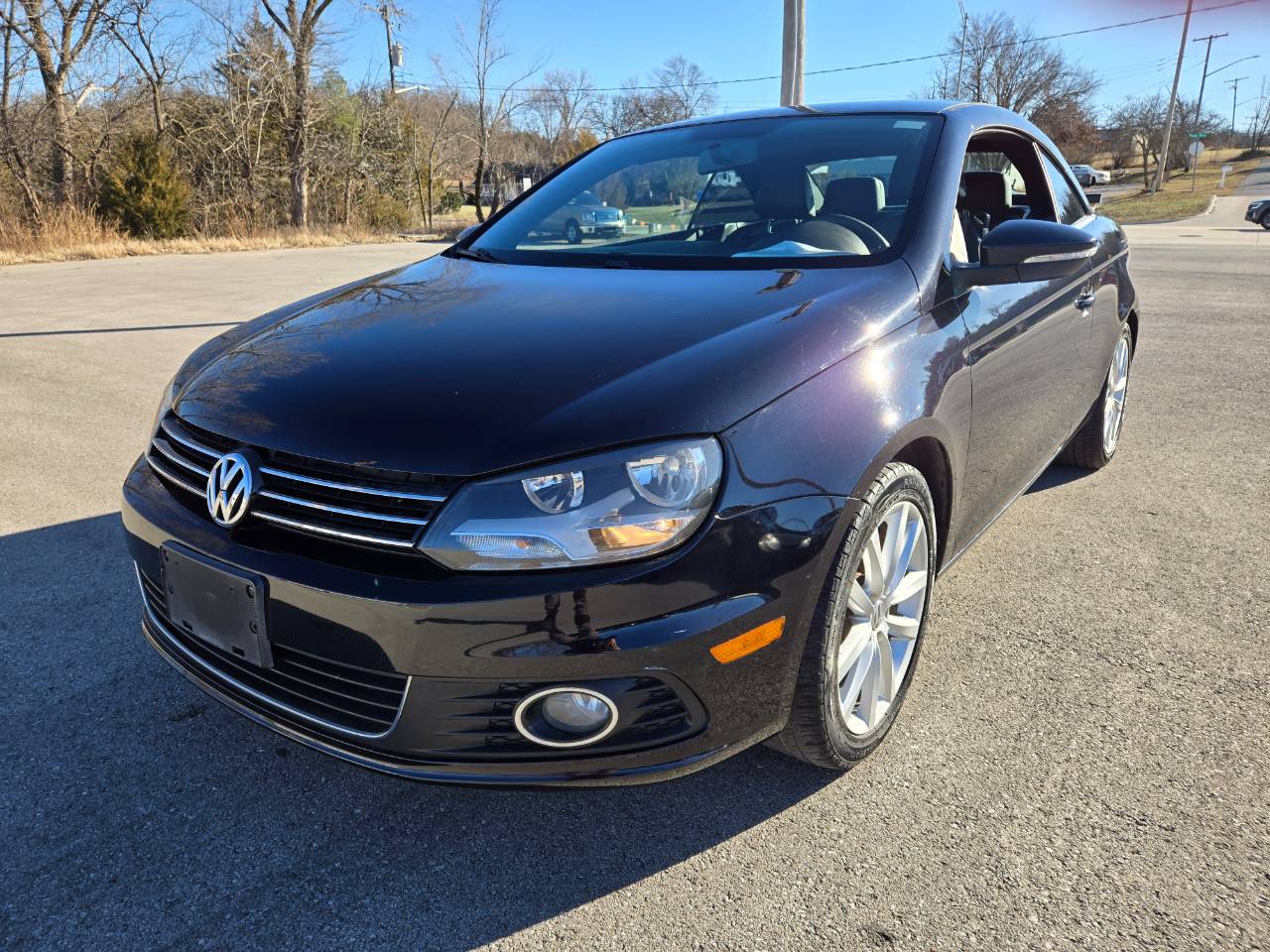 2014 Volkswagen Eos Komfort — Convertible — 98,911 mi — Kansas City, KS
