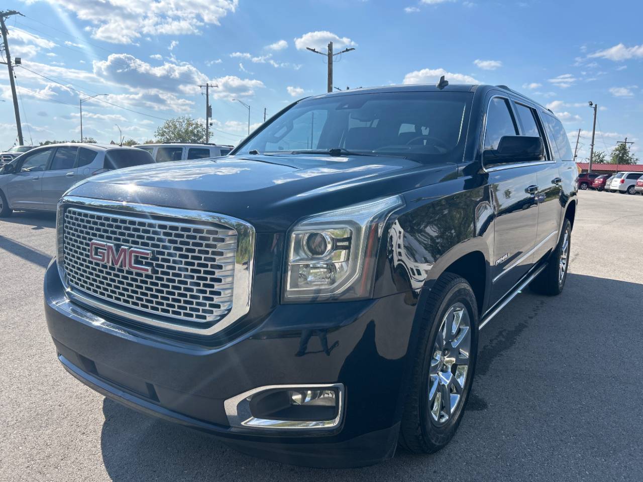2015 GMC Yukon Denali — SUV — 135,918 mi — Kansas City, KS