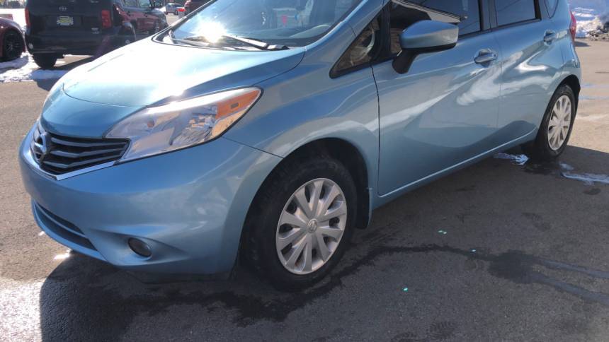 2015 Nissan Versa 1.6 SV — Hatchback — 114,937 mi — Kansas City, KS