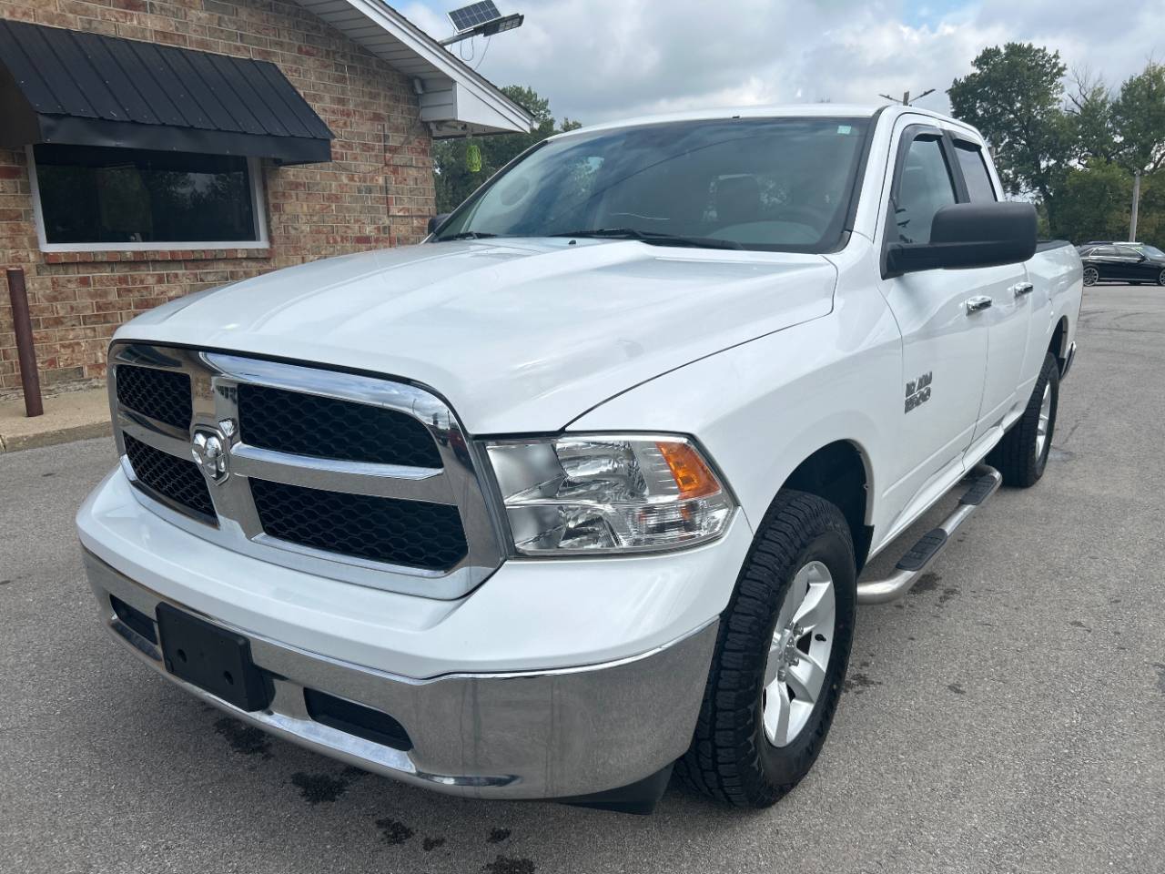 2017 Ram 1500 SLT — Pickup Truck — 134,788 mi — Kansas City, KS