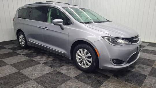 2018 Chrysler Pacifica Touring L — Minivan — 108,234 mi — Geneva, NY