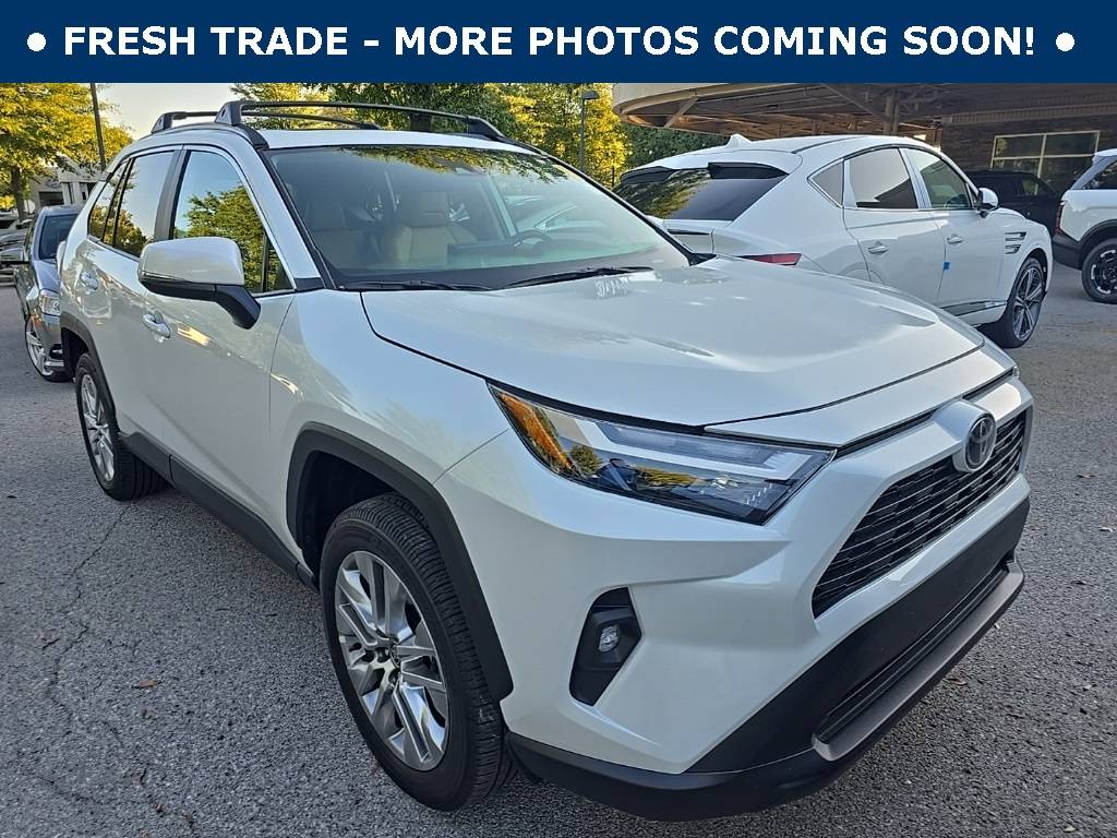 2025 Toyota RAV4 XLE Premium — SUV — 423 mi — Franklin, TN